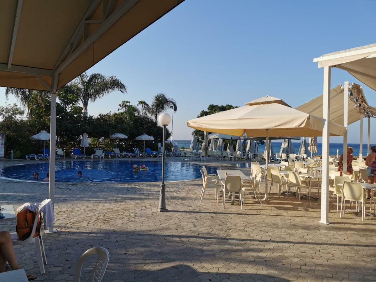 Sea View Apartment Protaras Bagian luar foto